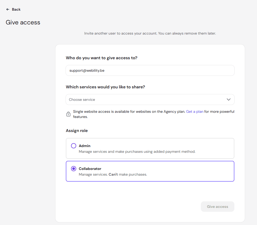 Écran Give access de Hostinger avec support@webility.be saisi et le rôle Collaborator sélectionné.